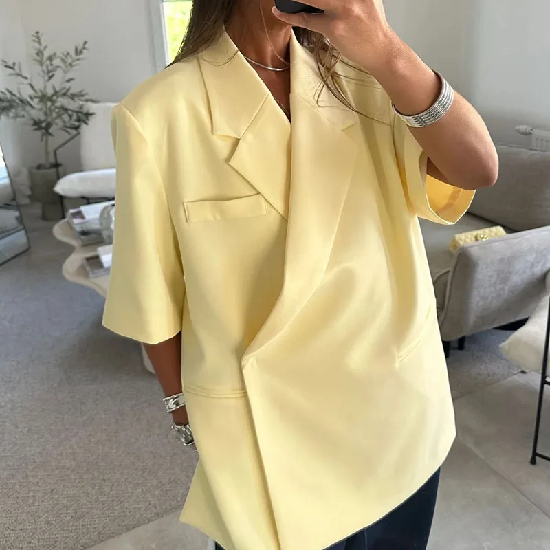 Blazer Women Oversized - レディースルーズブレザースーツ、無地カジュアル、ターンダウンカラー、ワンボタンコート、ハイウエストショーツ、2026年夏秋フォーマル新作