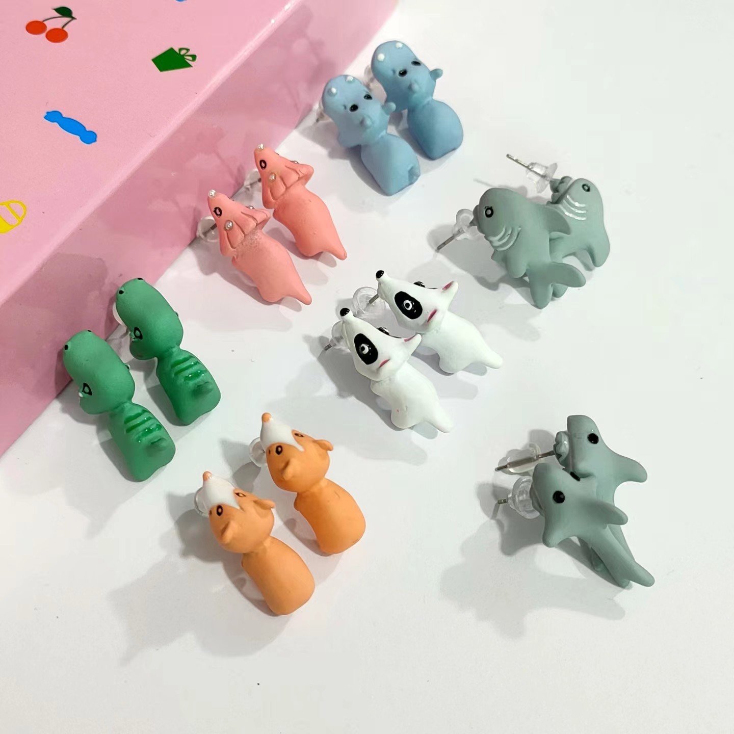 Women'S Fashion Earrings - 2個/1ペア 動物柄スタッドピアス 女性用 かわいい恐竜 小さな犬 クジラ