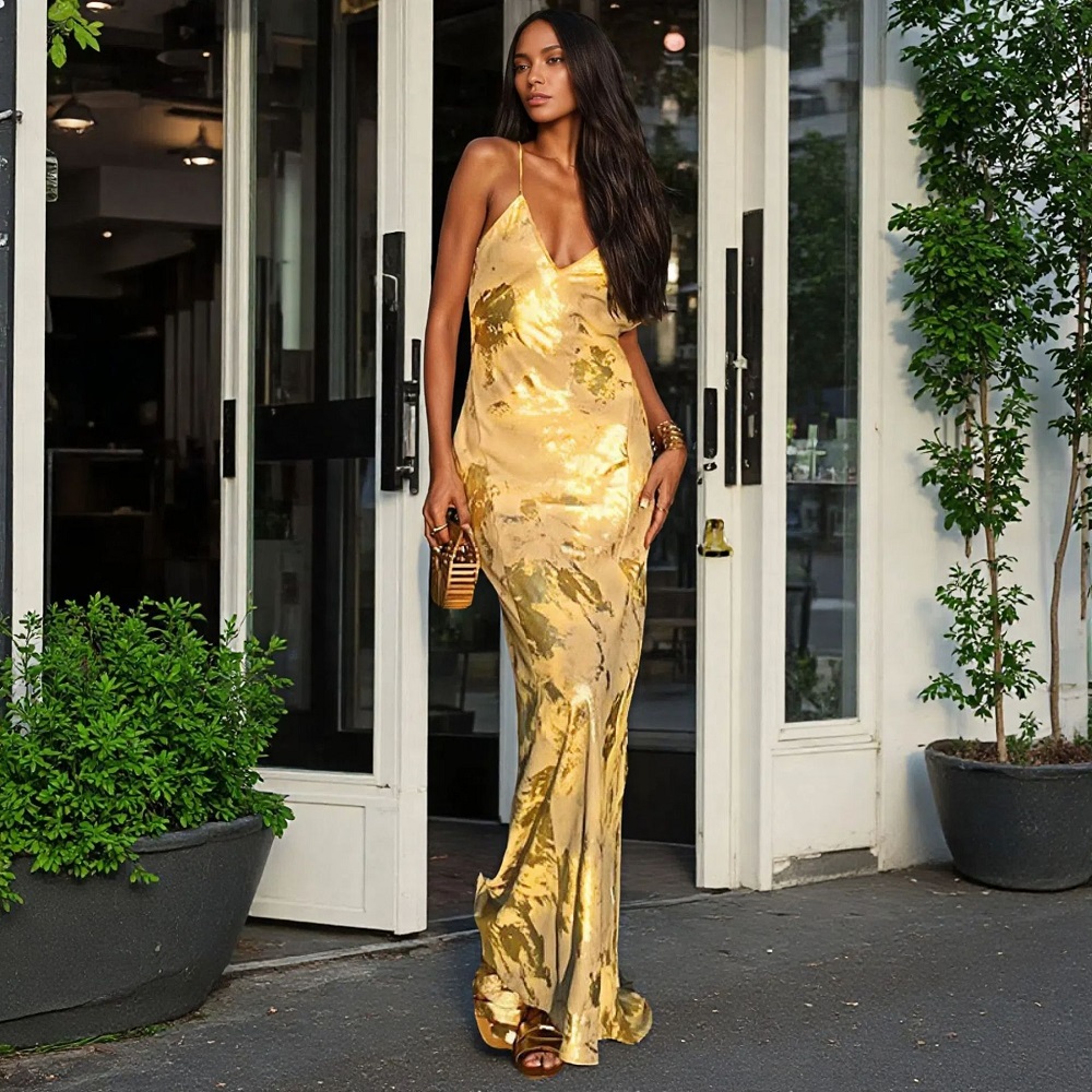 Women'S Fashion Gilded Age - 2025年夏新作 おしゃれなセクシーバックレスドレス ゴールドホルターネックドレス