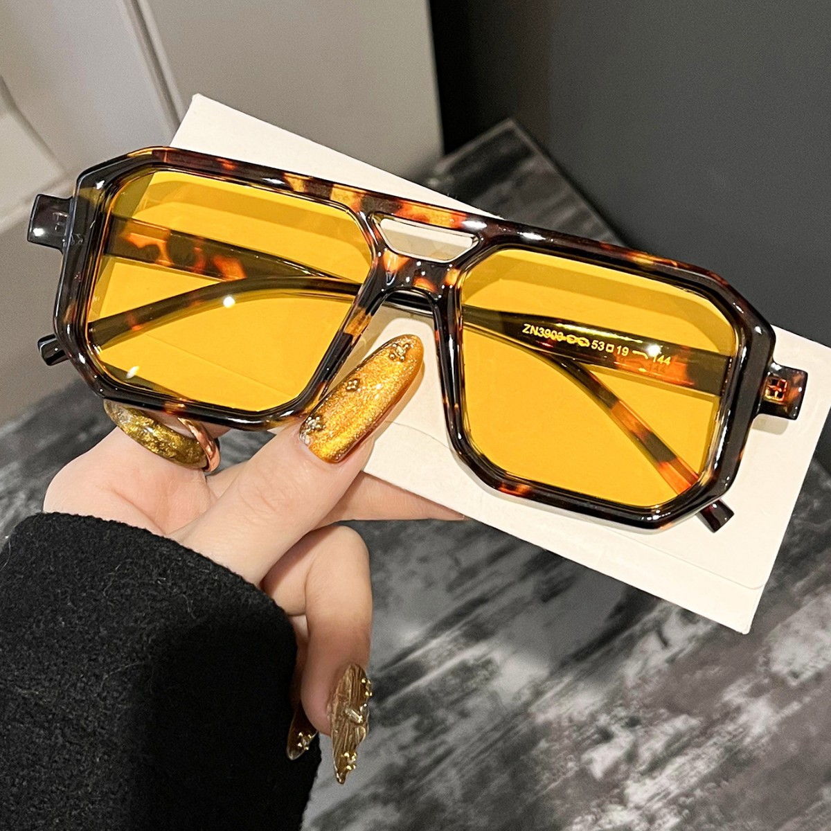 Women Fashion Glasses - 新しいレトロスクエアダブルビームサングラス男性女性高品質屋外旅行紫外線保護サングラス