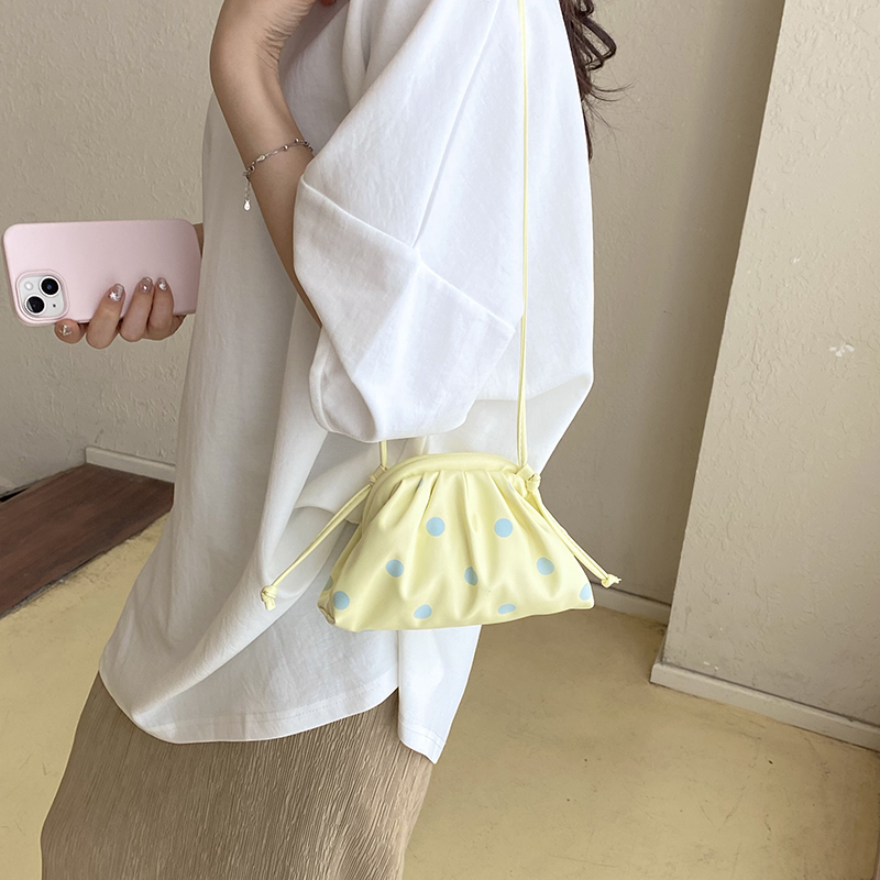 MOODS スーパーミニ高級デザイナー財布とハンドバッグ女性 - Women Fashion Drawing のレビューと価格