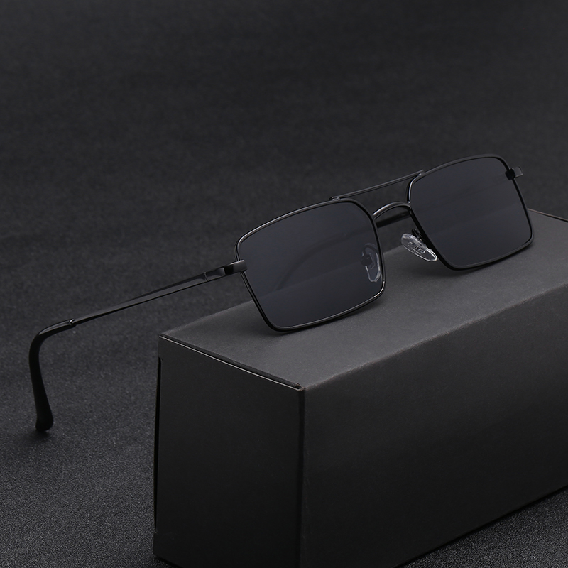 新しい女性ブランドデザイン反射防止ミラーサングラスファッショ - Women Fashion Glasses のレビューと価格