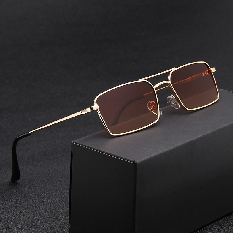 新しい女性ブランドデザイン反射防止ミラーサングラスファッショ - Women Fashion Glasses のレビューと価格