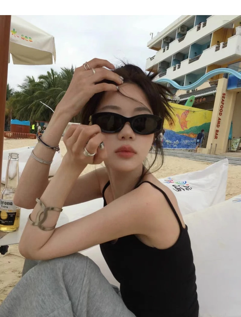 レトロオーバルべっ甲柄サングラスゴールドアクセントスモールフ - Women'S Fashion Eyeglass Frames のレビューと価格