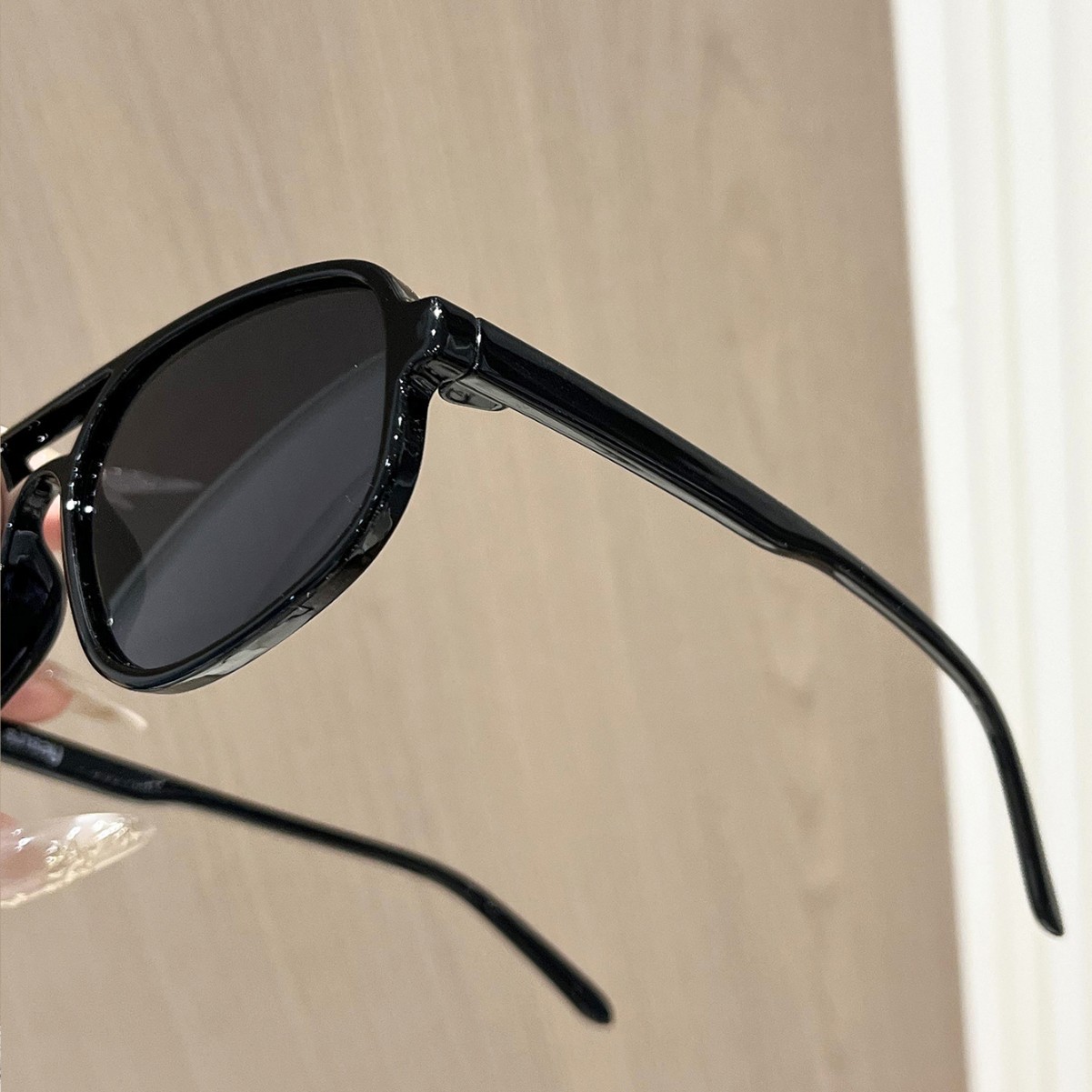 ニューレトロオーバル女性用サングラスファッションブラックブル - Women Fashion Glasses のレビューと価格