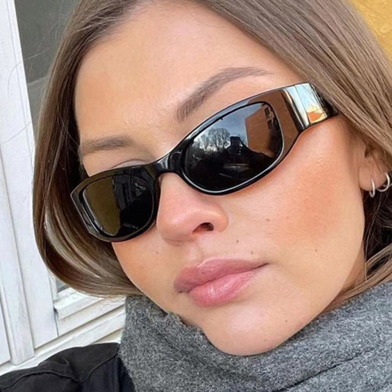 スモールフレームY2Kサングラス　最新ホットガールスタイル　 - Women'S Fashion Eyeglass Frames のレビューと価格