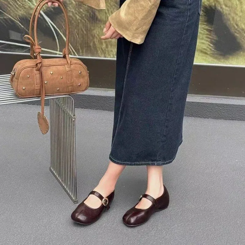 レトロな黒のフラットメリージェーンシューズ、女性用、快適なス - Women Fashion Online のレビューと価格