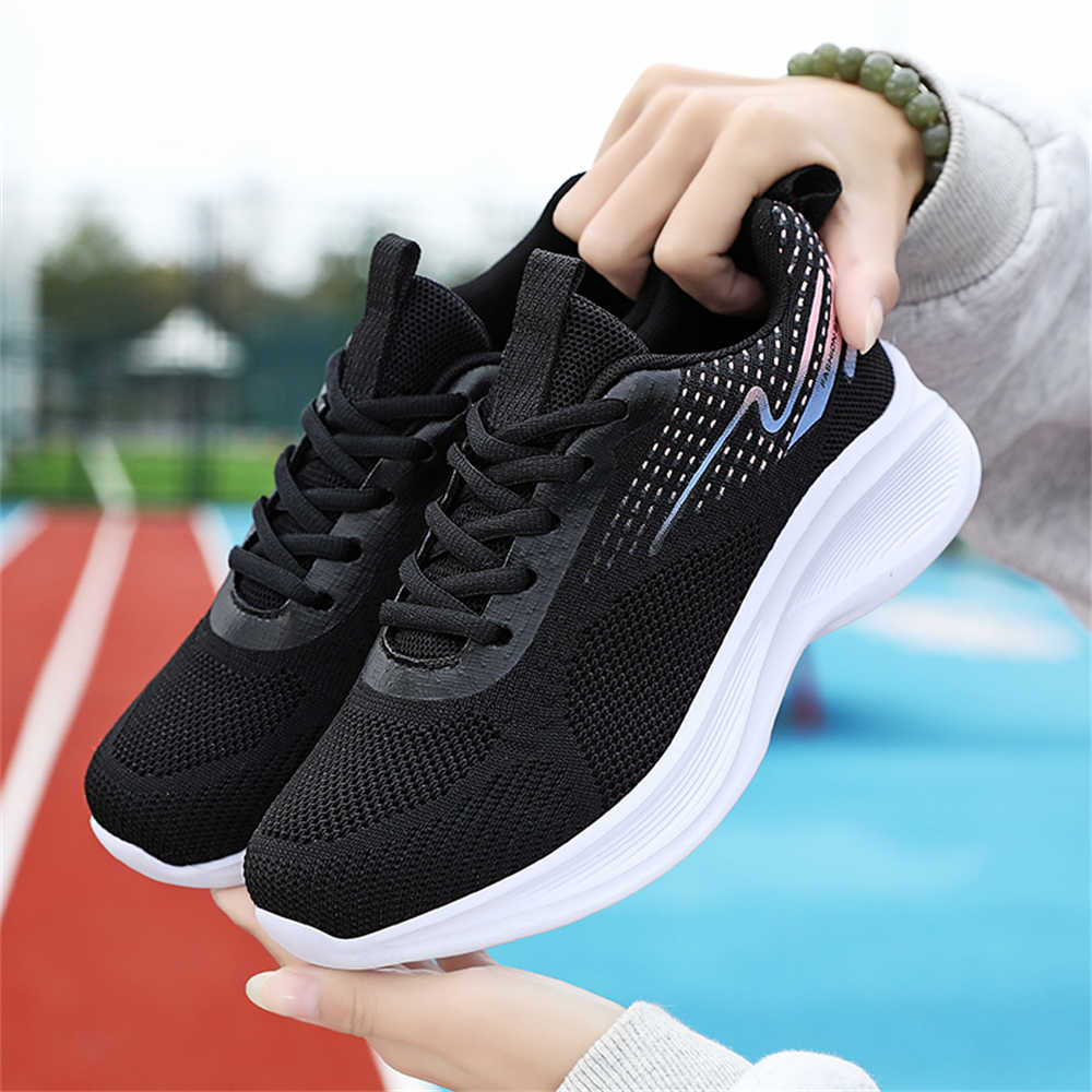 黒のレースアップスニーカー女性用、女性用黄色のローファー、女 - Women'S Yellow Fashion Sneakers のレビューと価格