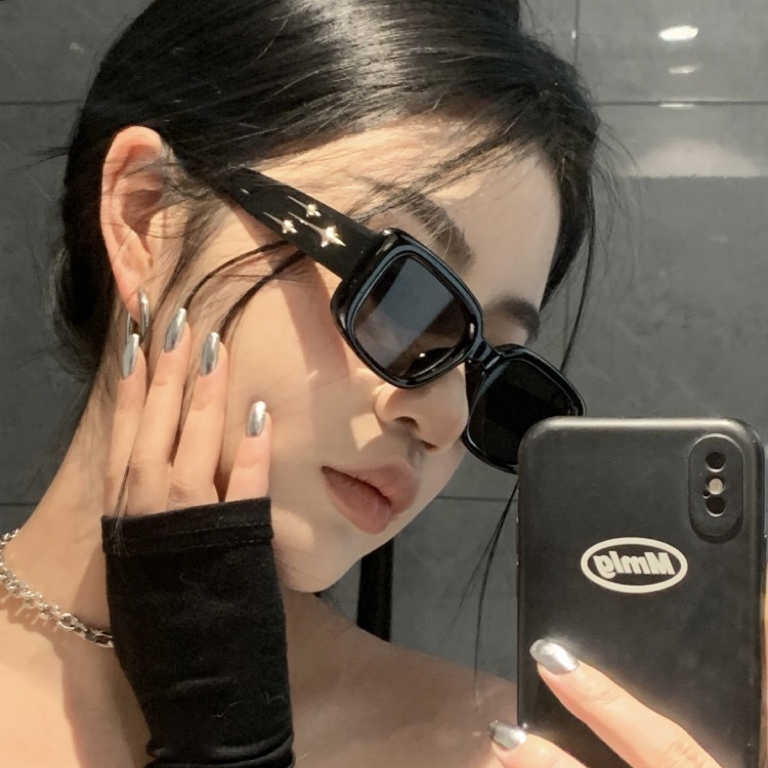 レトロ Y2K スタイル小さな正方形サングラス女性子猫眼サン - Women Fashion Glasses のレビューと価格